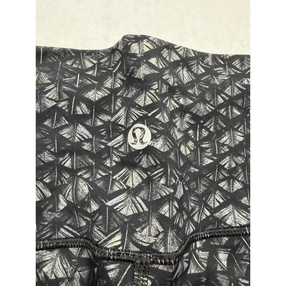 Lululemon Womens Size 4 Gray Black Geometric Print Full Length Leggings